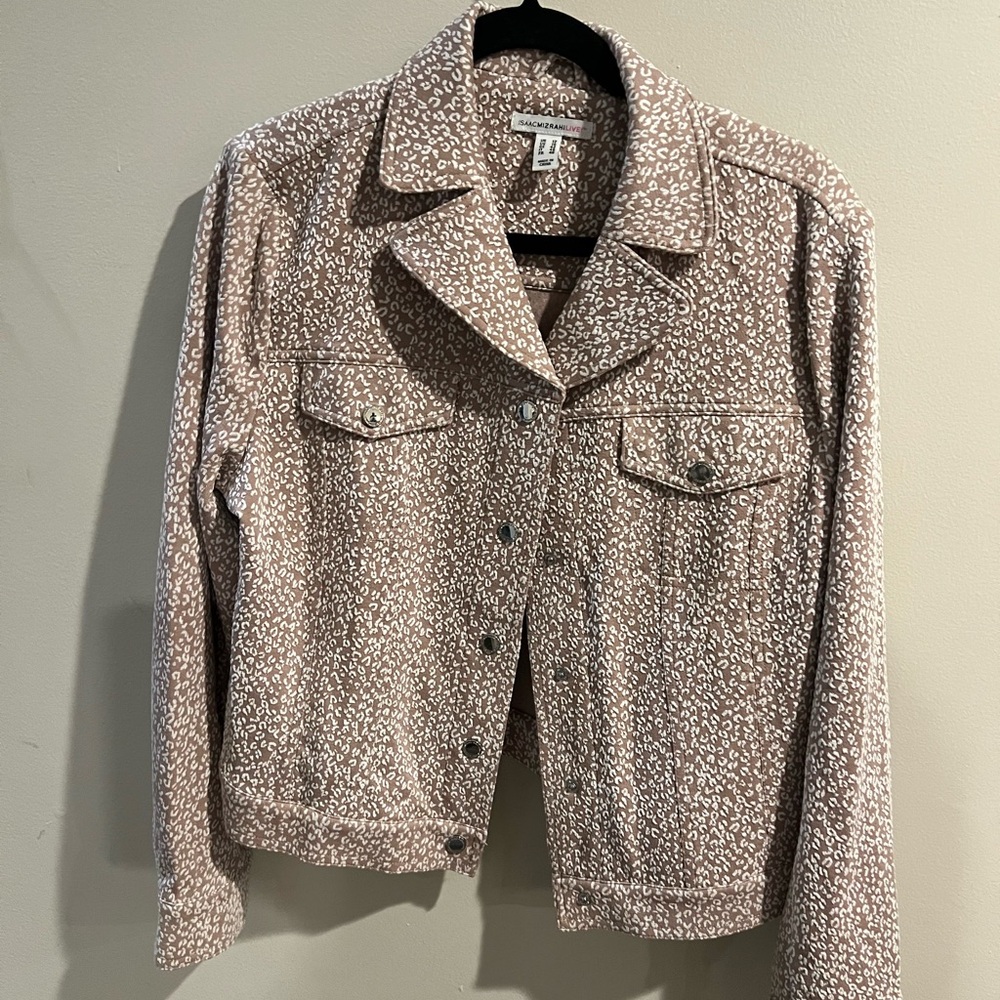 🛑 SALE 🌻 Isaac Mizrahi Tan and White Patterned Jean Jacket